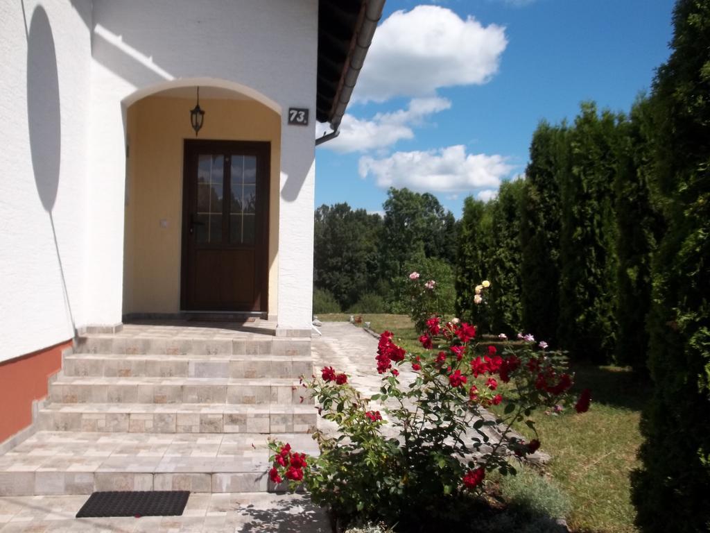 Apartments Bozic Grabovac  Exterior foto