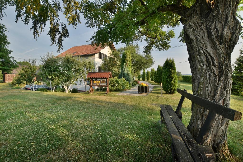 Apartments Bozic Grabovac  Exterior foto