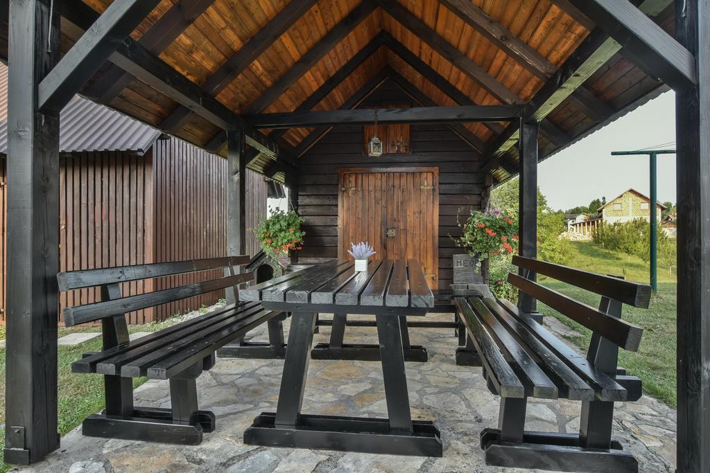 Apartments Bozic Grabovac  Exterior foto